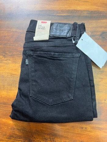 Levis Jean