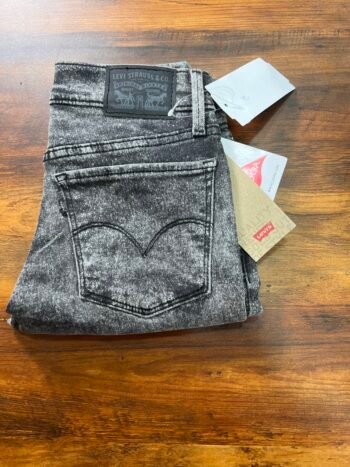 Levis Jean