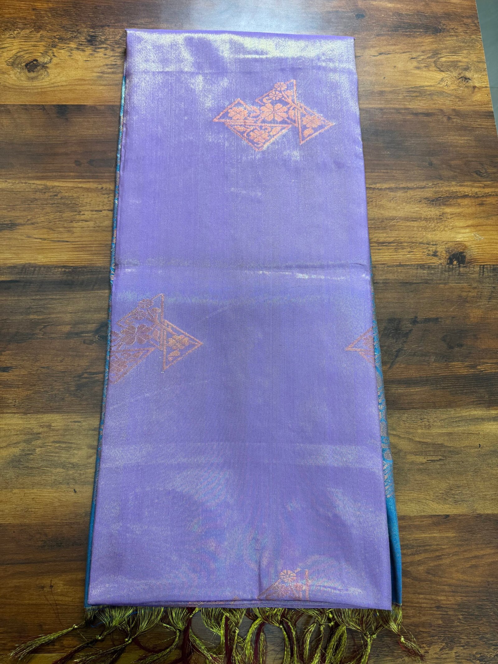 Tissues Butta Saree5